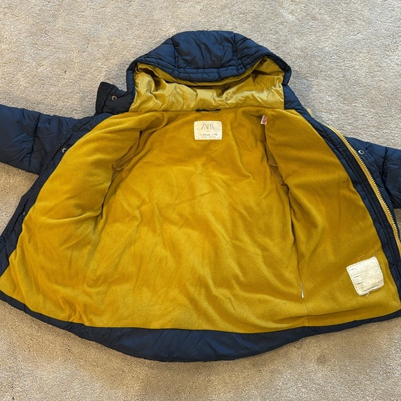 Zara Jacket - Picture 4 of 4